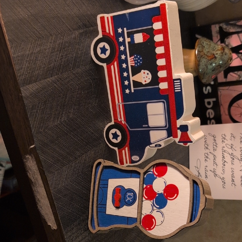 Patriotic Ice Cream Truck and Gumball Machine Decor